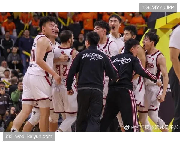 CBA：浙江稠州金租98-73大胜吉林，约翰逊18分10篮板